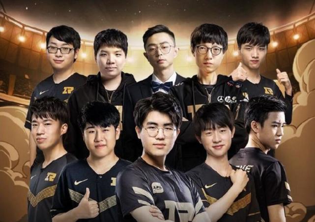 在攻防两端 在攻防两端