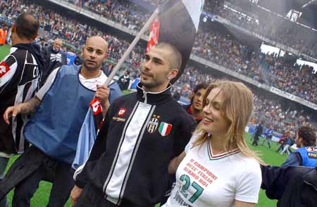 谁能最快满 谁能最快满